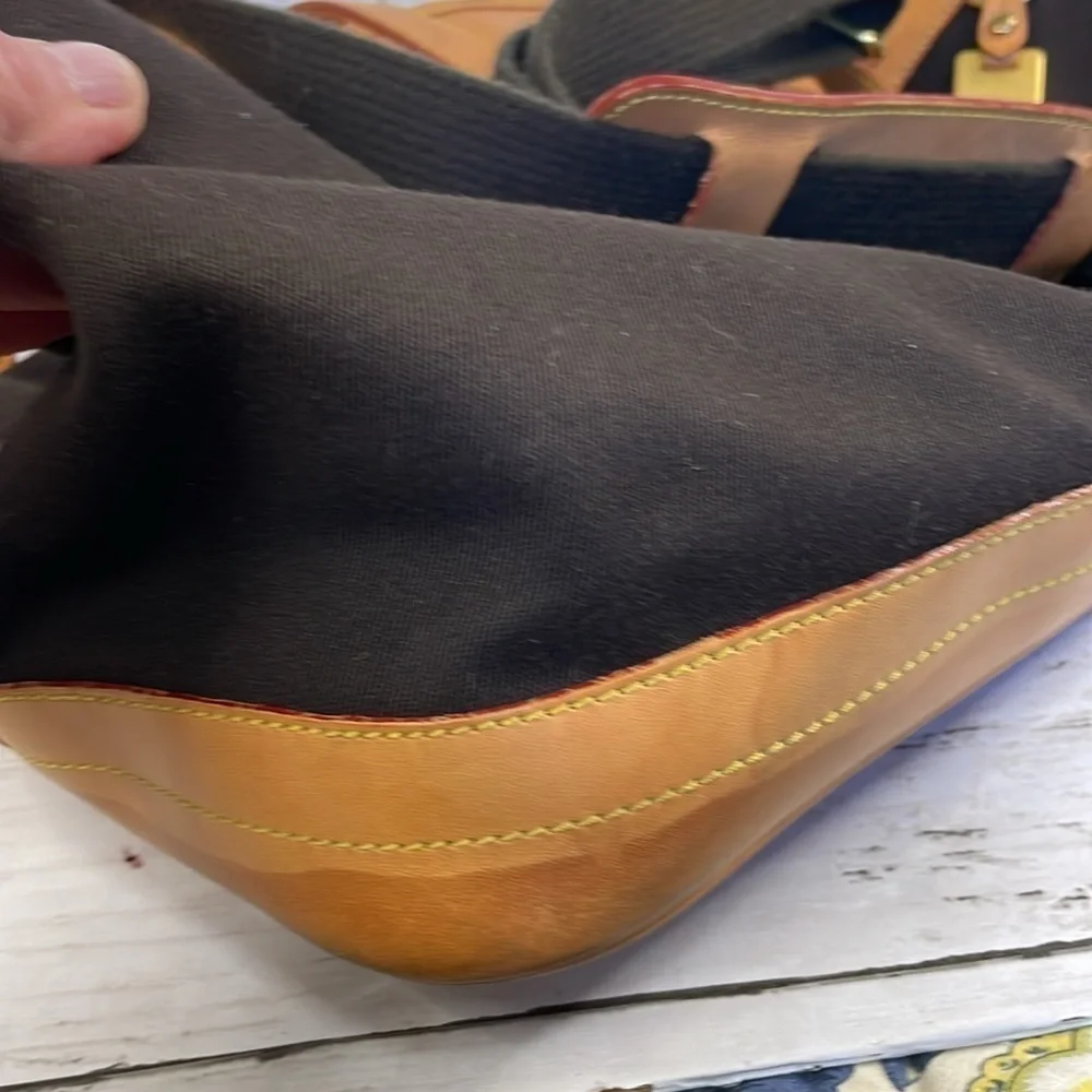 Dooney & Bourke authentic black